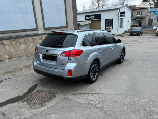 Subaru Outback 2013