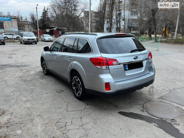 Subaru Outback 2013