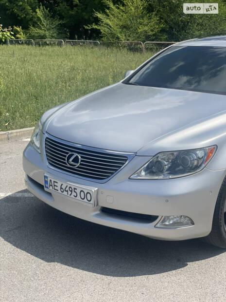 Lexus LS 2008