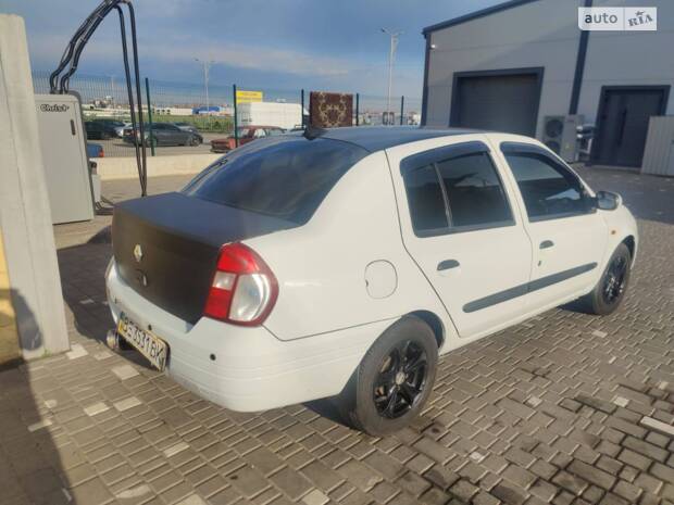 Renault Clio 2001