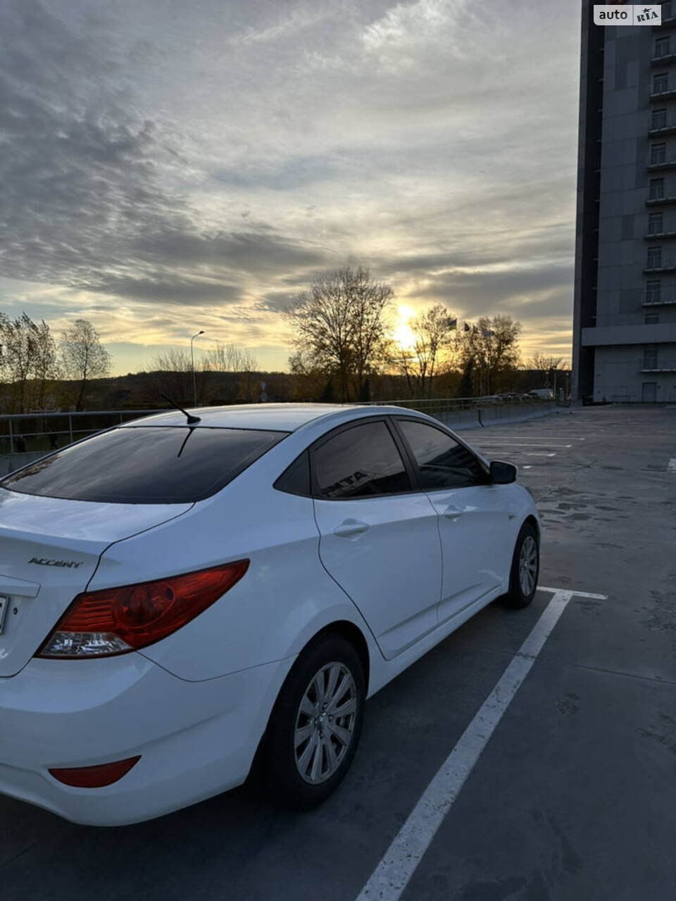 Hyundai Accent 2012