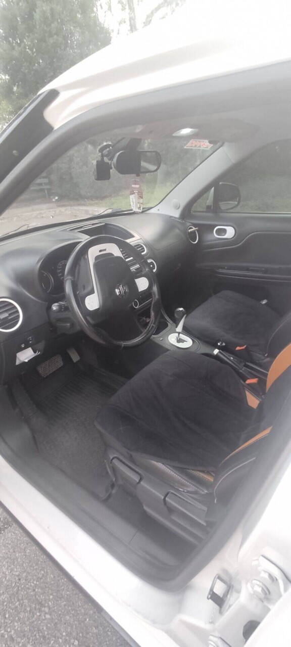 MG 3 Cross 2013