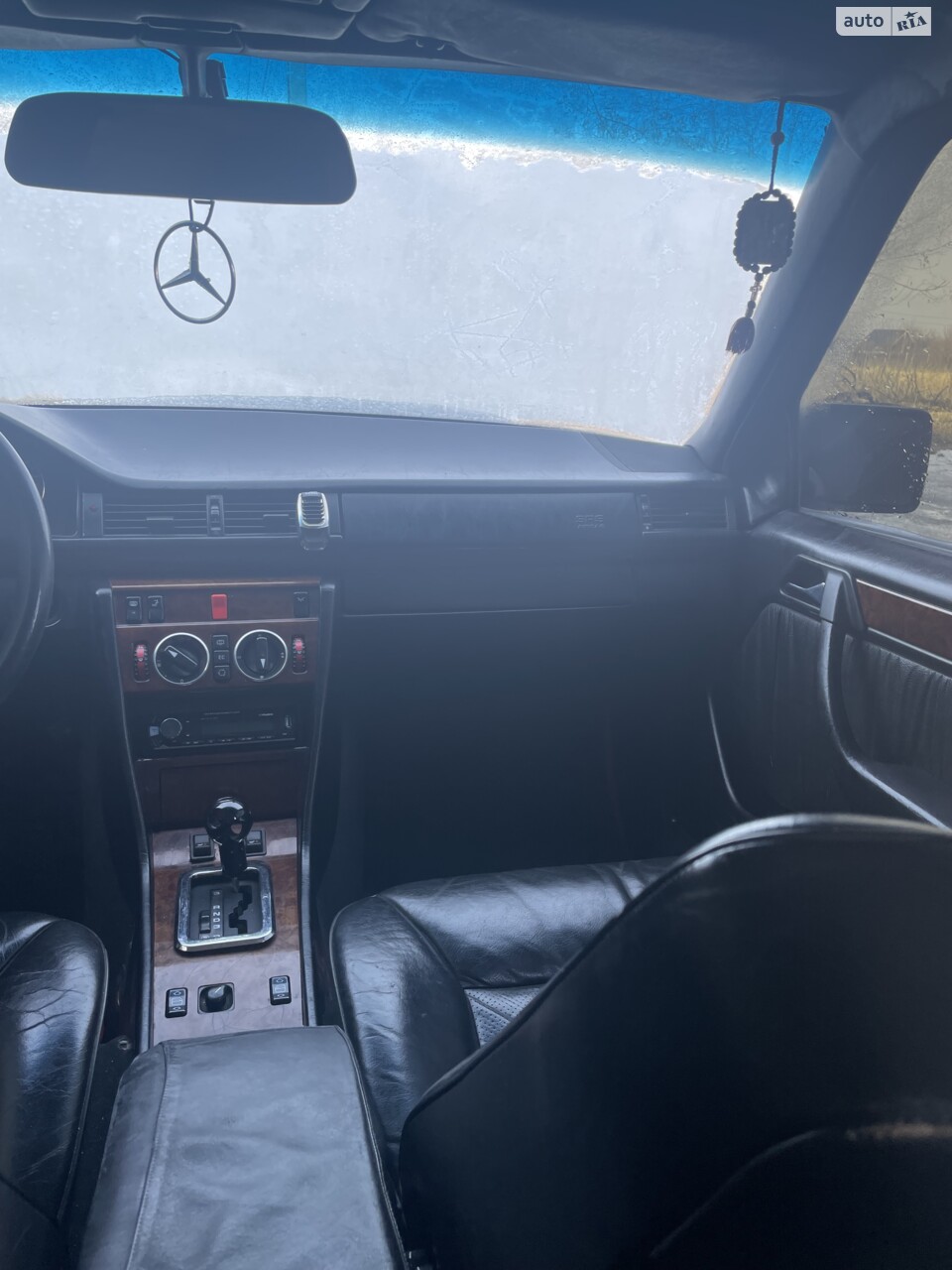 Mercedes-Benz E-Class 1995