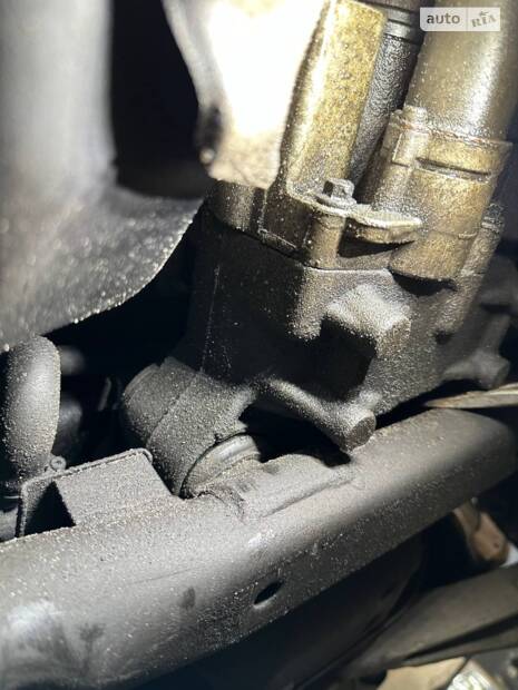 Плановий тех.огляд Volvo S60 T6 AWD в клубному СТО VOLVO в Києві на Науки