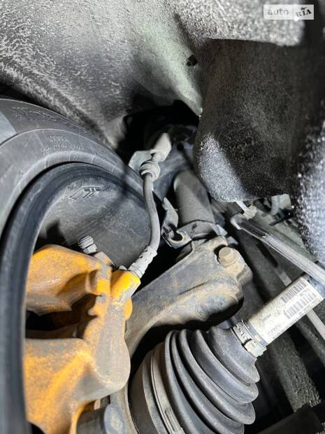 Плановий тех.огляд Volvo S60 T6 AWD в клубному СТО VOLVO в Києві на Науки