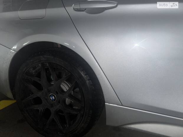 Рихтовка та покраска задньої двері та арки, або "Як я классно заїхав на свій паркінг"