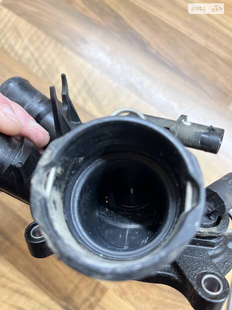 Бензин в мастилі двигуна M271EVO. Вирішення проблеми