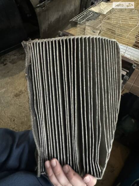 Вирішення проблеми з колодками + заміна фільтру салону