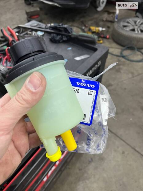 Обслуговування Volvo S60 2010 року, плановий сервіс на QUEEN AUTO