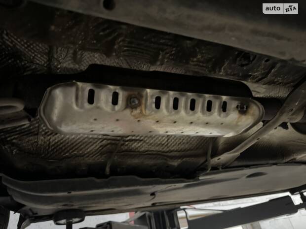 Підварили вихлопну трубу