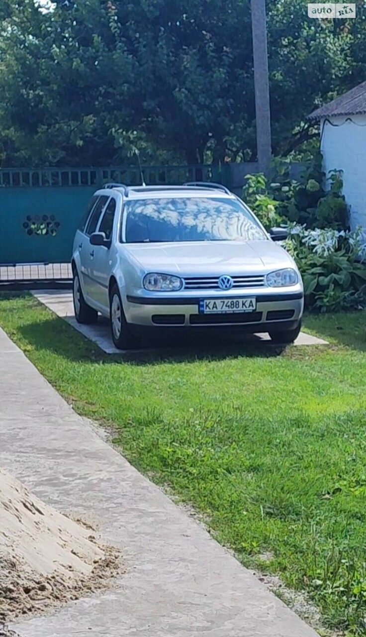 Volkswagen Golf 2003
