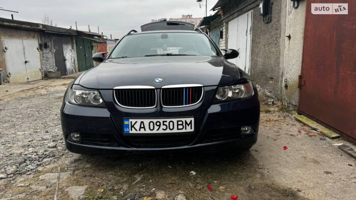 Полірування фар та встановлення ресничок на BMW E91