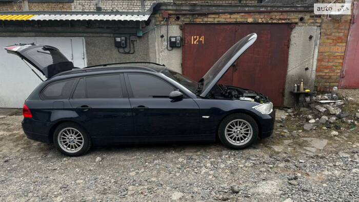 Полірування фар та встановлення ресничок на BMW E91