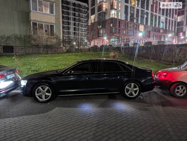 Audi A8 2011
