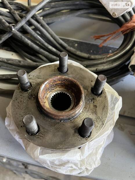 Заміна передньої маточини (ступиці)