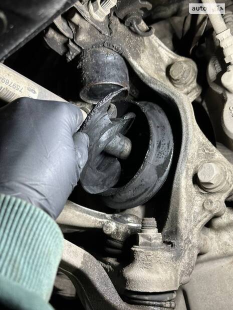 Заміна пильника напіввіссі