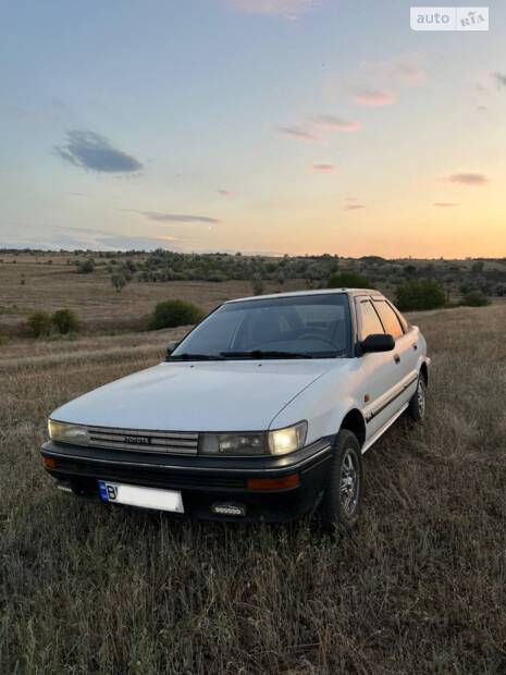 Toyota Corolla 1990