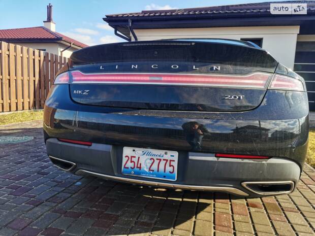 Lincoln MKZ 'LINCOLN'