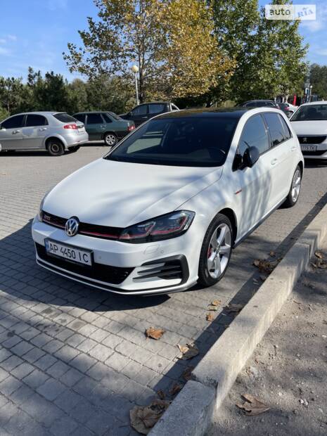 Volkswagen Golf GTI 2019