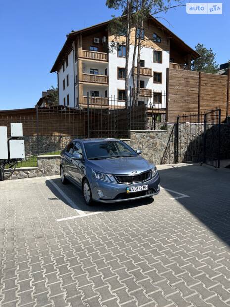 Kia Rio 'blue_helicopter'