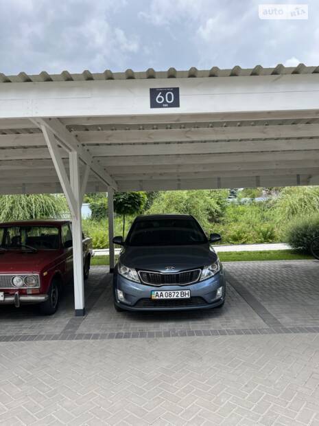 Kia Rio 'blue_helicopter'