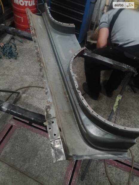 Хронологія ч.3, Перше відвідування кузовного ремонту, інтимне знайомство з цим Ржавою Японією :)