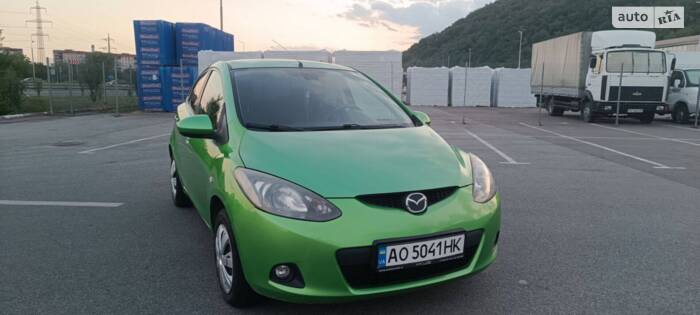 Mazda 2 2007