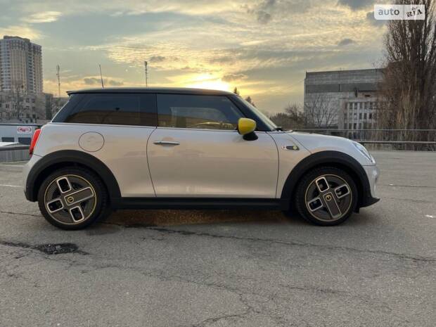 MINI Cooper 2019