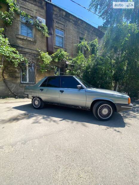 Renault 9 1985