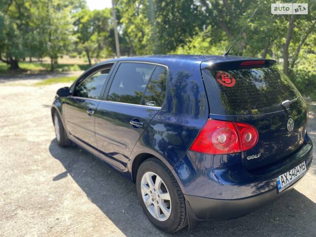 Volkswagen Golf 'Golf брат'