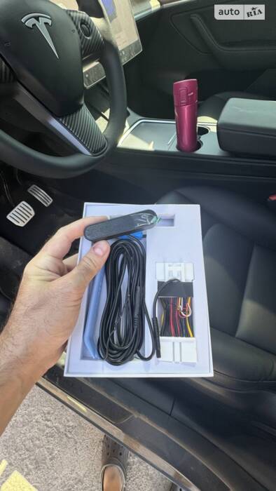 Спідометр на мінімалках для Tesla Model Y