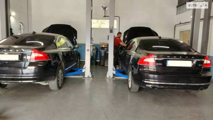 Заміна ГРМ, приводних ременів та бачка ГУР