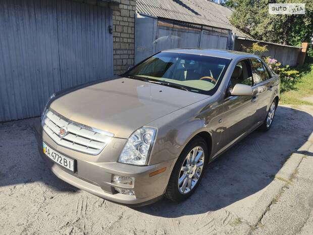 Cadillac STS 'STS4 V8'
