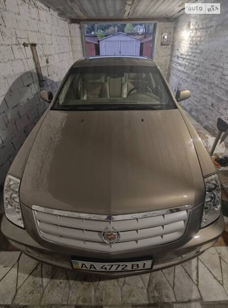 Cadillac STS 'STS4 V8'