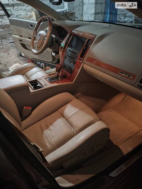 Cadillac STS 'STS4 V8'