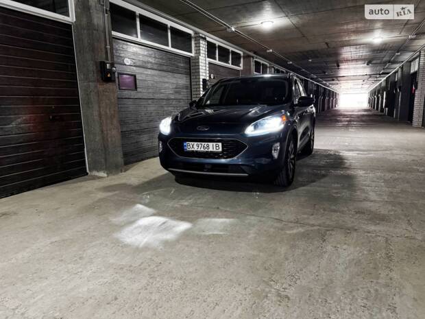 Бронювання фар