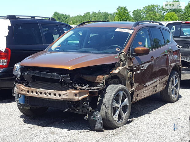 Ford Escape 2017 зі США — історія успіху чи провалу? Частина №1