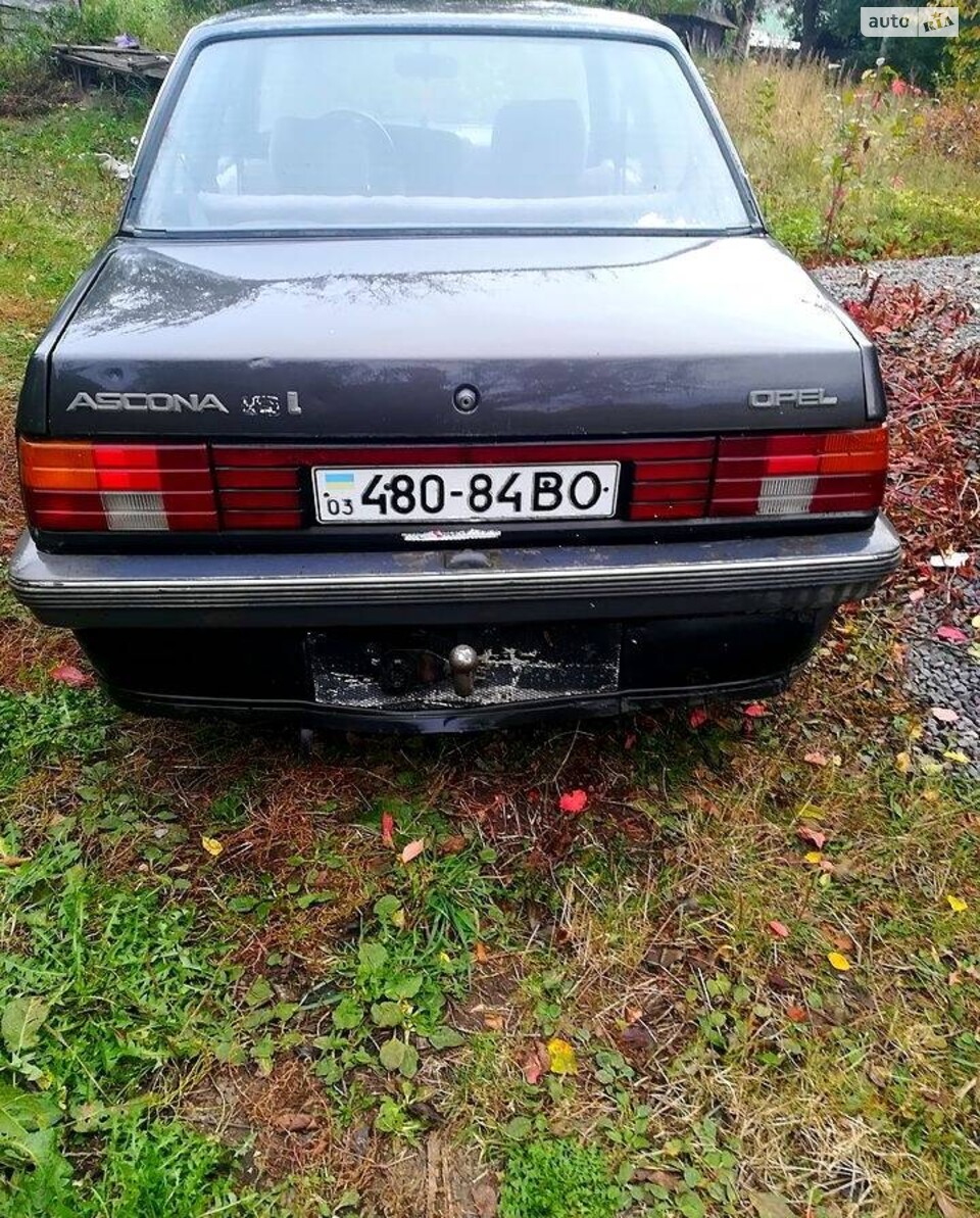 Opel Ascona 1986