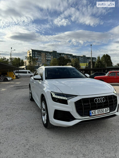 Audi Q8 2023