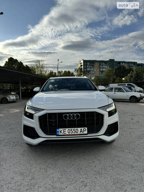Audi Q8 2023