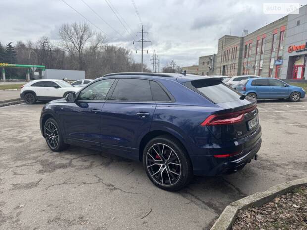 Audi Q8 2020