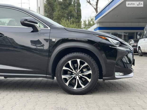 Lexus NX 2017