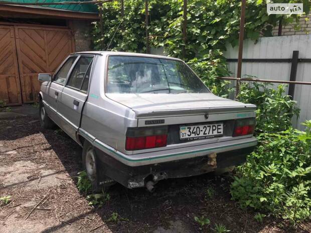 Renault 9 1987