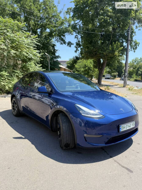 Tesla Model Y 2022