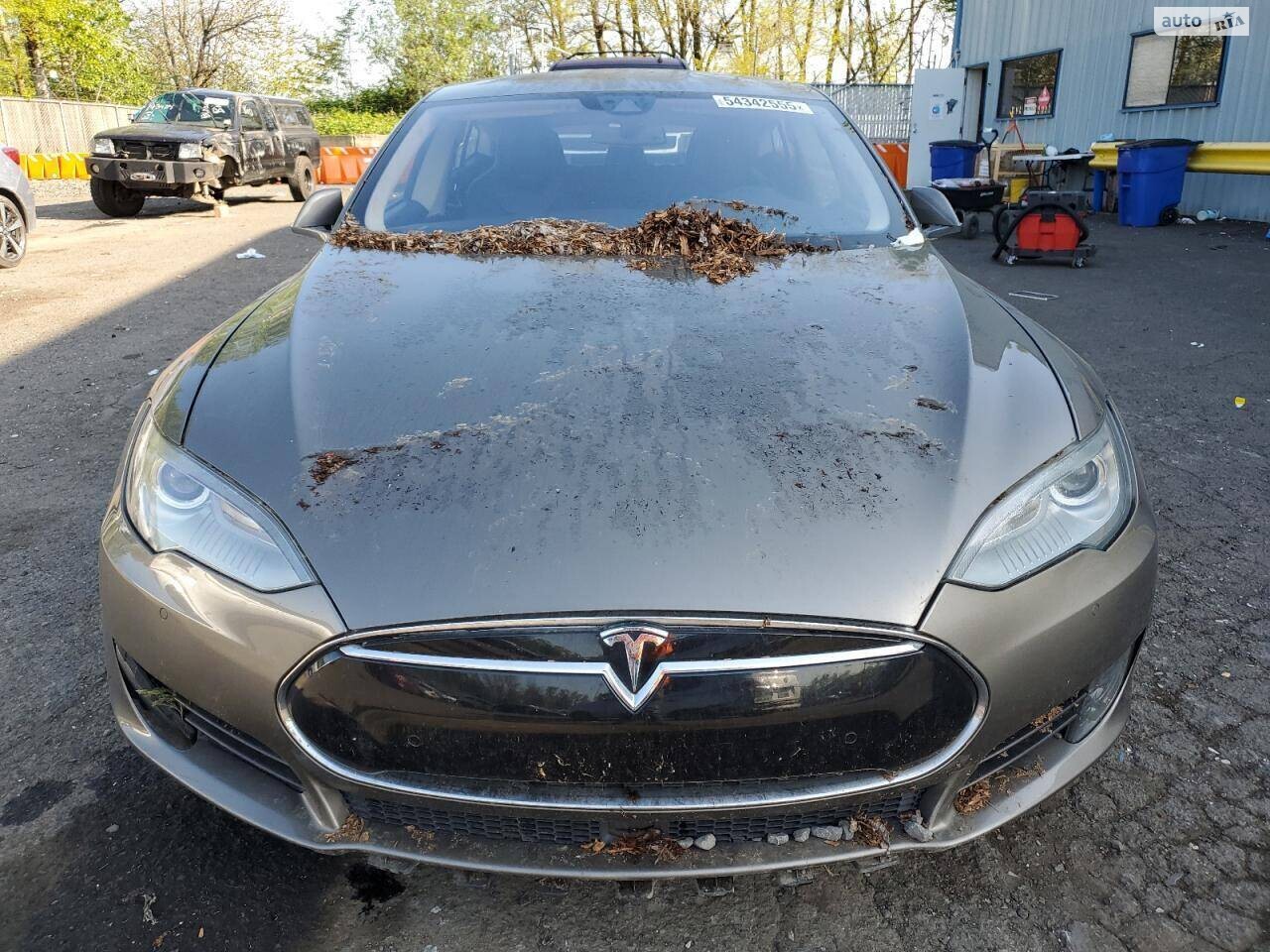 Tesla Model S 2015