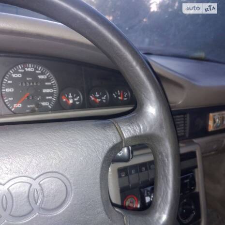 Audi 200 1988