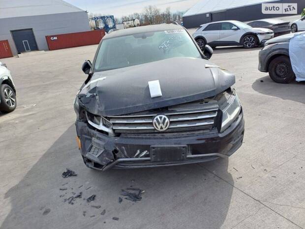 Відновлення Tiguan після ДТП в штатах 