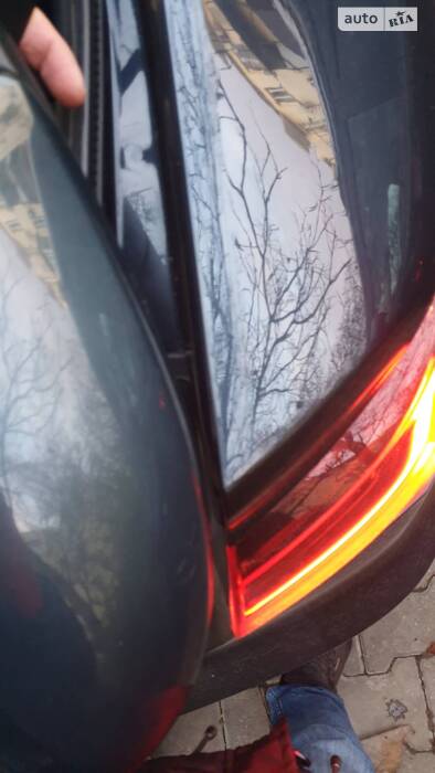 Нові ключі та заміна правого дзеркала.