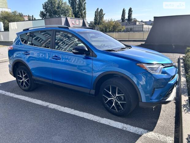 Toyota RAV4 2017