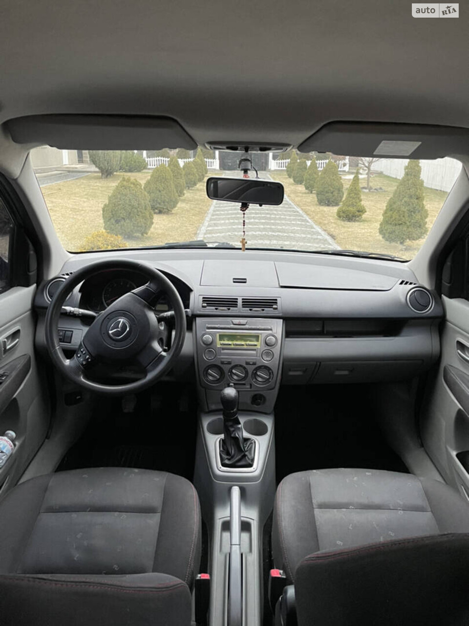 Mazda 2 2003